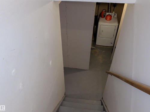 Stairs - 2724 105 Street Nw, Edmonton, AB - Indoor