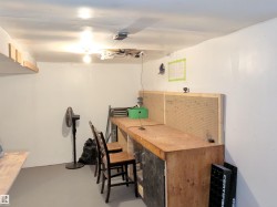 Bar - 