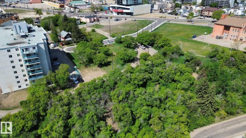 Image quality insufficient for description - 10173 93 Street, Edmonton, AB 
