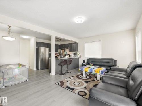 Living room - 18 230 Edwards Drive, Edmonton, AB 