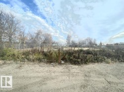 12433 49 Street  Edmonton, AB T5W 5H5
