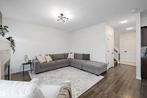 8914 97A Ave, Morinville, AB 
