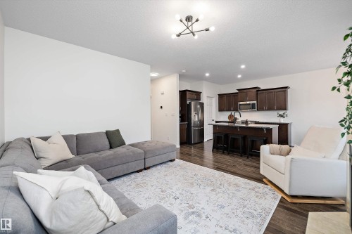 8914 97A Ave, Morinville, AB 