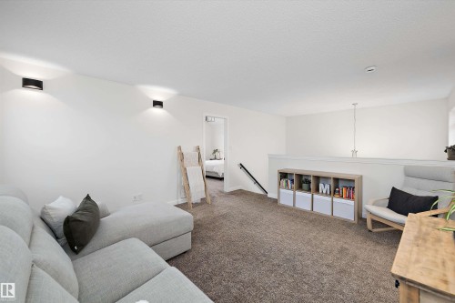 8914 97A Ave, Morinville, AB 