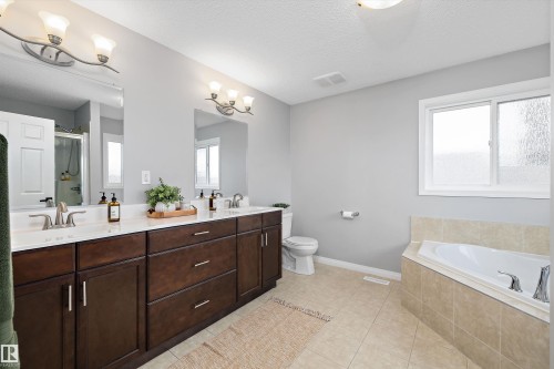 8914 97A Ave, Morinville, AB 