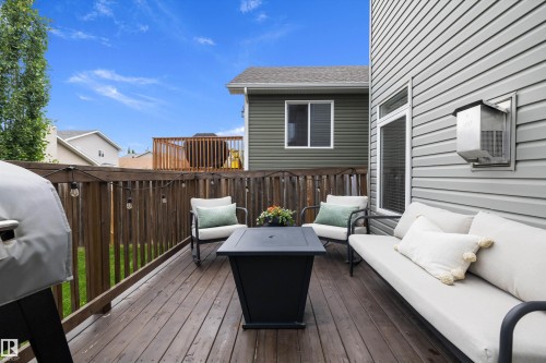 8914 97A Ave, Morinville, AB 