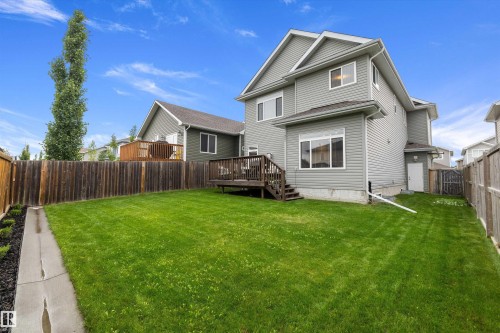 8914 97A Ave, Morinville, AB 