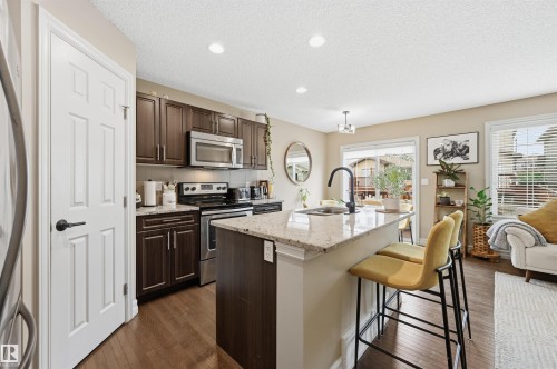 11 5317 3 Avenue, Edmonton, AB 