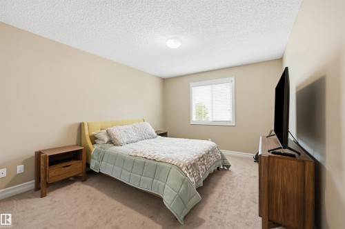 11 5317 3 Avenue, Edmonton, AB 