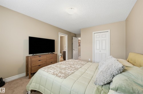 11 5317 3 Avenue, Edmonton, AB 