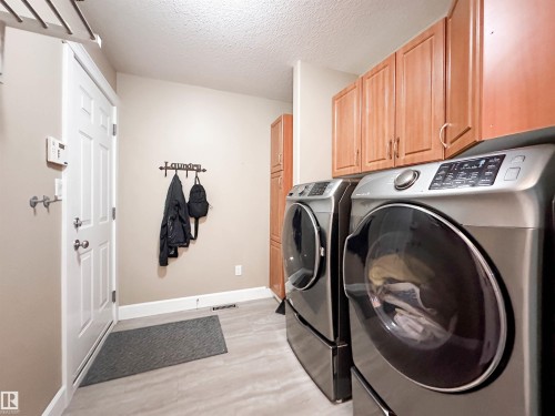 13715 149 Avenue, Edmonton, AB - Indoor Photo Showing Laundry Room