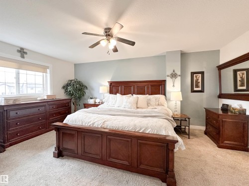 13715 149 Avenue, Edmonton, AB - Indoor Photo Showing Bedroom