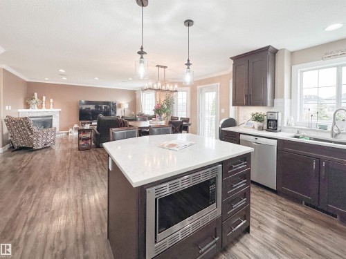 13715 149 Avenue, Edmonton, AB - Indoor Photo Showing Kitchen With Double Sink