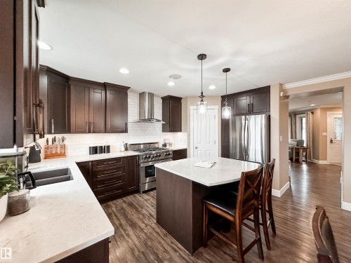 13715 149 Avenue, Edmonton, AB - Indoor Photo Showing Kitchen With Double Sink With Upgraded Kitchen