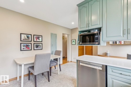 9044 56 Street, Edmonton, AB 