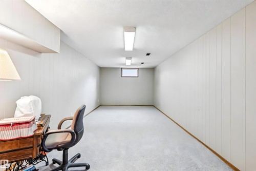 9044 56 Street, Edmonton, AB 