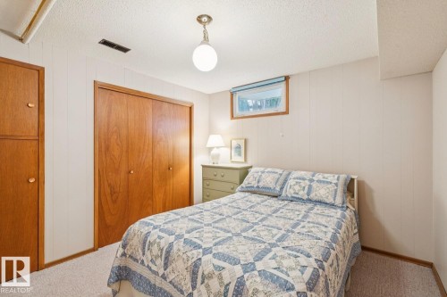 9044 56 Street, Edmonton, AB 