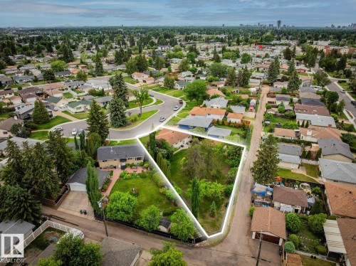 9044 56 Street, Edmonton, AB 