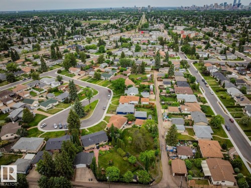 9044 56 Street, Edmonton, AB 