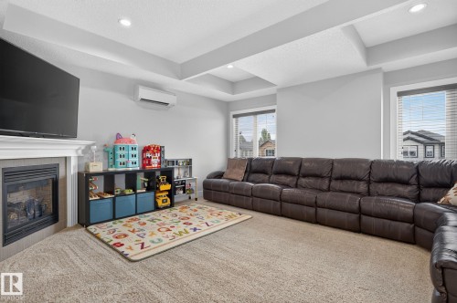 Living room - 14016 161 Avenue, Edmonton, AB 
