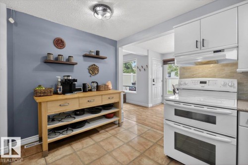 2 Grandview Rg, St. Albert, AB 