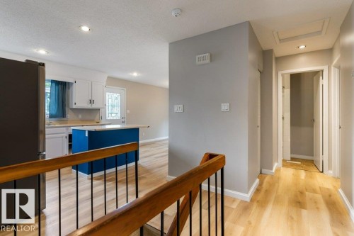 2016 82 Street, Edmonton, AB 