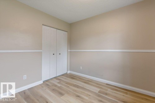 2016 82 Street, Edmonton, AB 