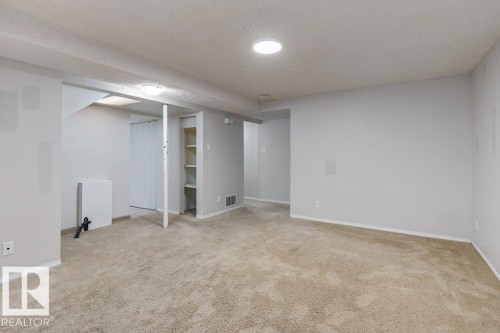 2016 82 Street, Edmonton, AB 