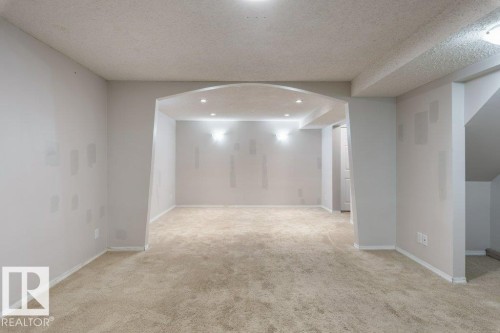 2016 82 Street, Edmonton, AB 