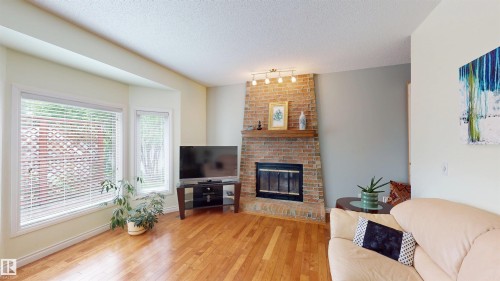 18319 58 Avenue, Edmonton, AB 