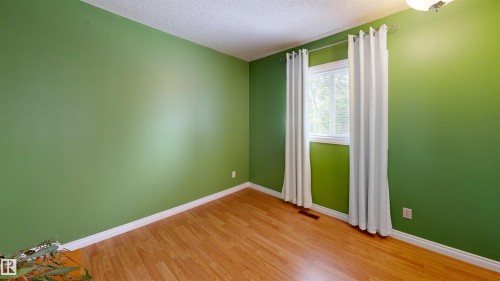 18319 58 Avenue, Edmonton, AB 