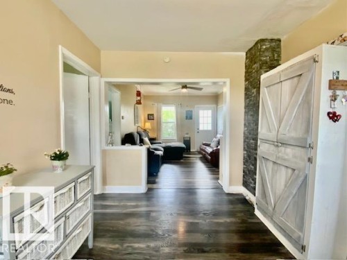 5505 45 Avenue, Wetaskiwin, AB 