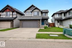 40 BECKER Crescent Fort Saskatchewan, AB T8L 0C1