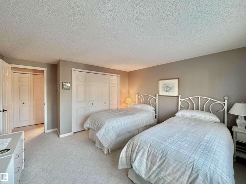 1057 109 Street, Edmonton, AB 