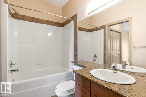 241 10121 80 Avenue, Edmonton, AB - Indoor Photo Showing Bathroom