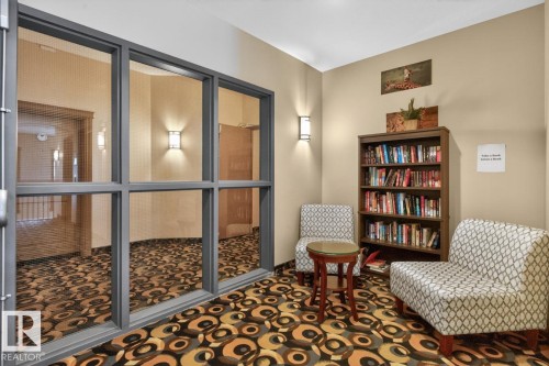 241 10121 80 Avenue, Edmonton, AB - Indoor