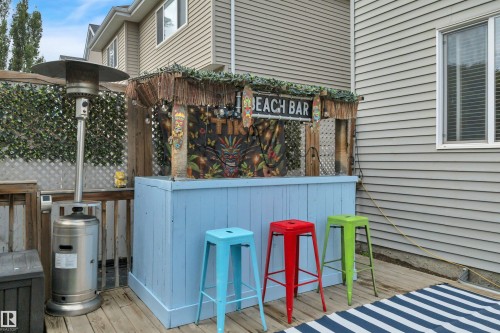 4231 Savaryn Drive, Edmonton, AB 