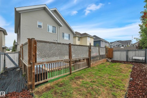 4231 Savaryn Drive, Edmonton, AB 