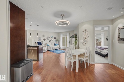 210 2204 44 Avenue, Edmonton, AB 