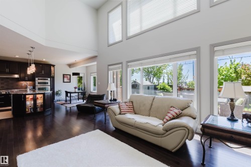 Living room - 4377 Mcclung Crescent, Edmonton, AB 