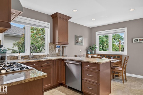 9436 77 Street, Edmonton, AB 