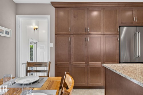 9436 77 Street, Edmonton, AB 