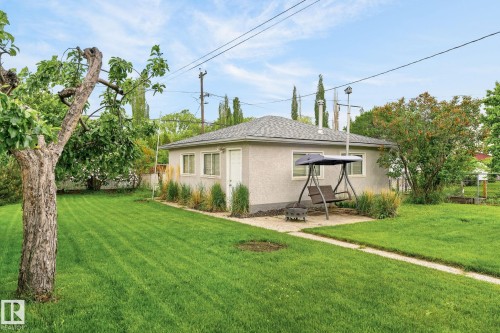 9436 77 Street, Edmonton, AB 