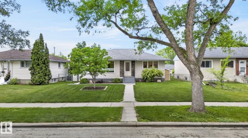 9436 77 Street, Edmonton, AB 