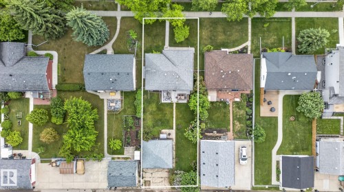 9436 77 Street, Edmonton, AB 