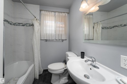 12228 141 Street, Edmonton, AB 