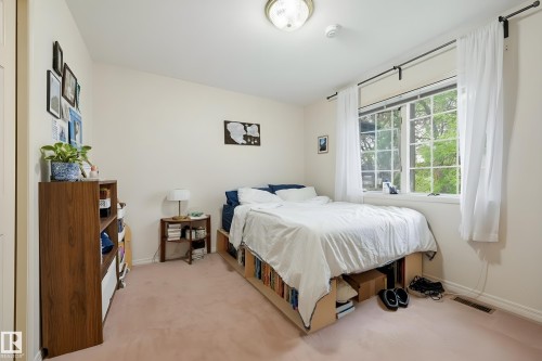 11107 University Avenue Nw, Edmonton, AB - Indoor Photo Showing Bedroom