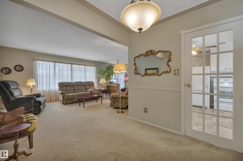 9608 67A Street, Edmonton, AB 