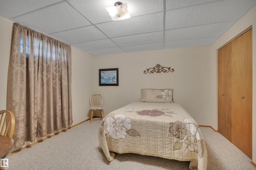 9608 67A Street, Edmonton, AB 