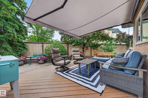 15827 67B Street Nw, Edmonton, AB 